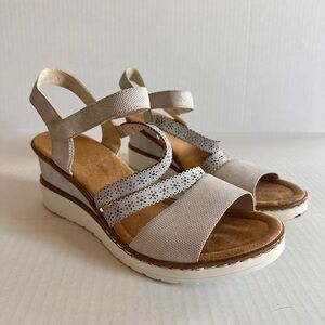 Rieker cute strappy wedge sandal